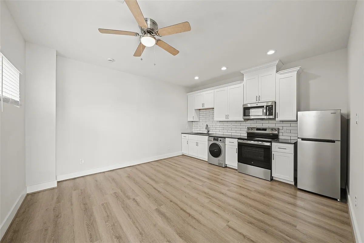 Building Photo - 4007 New Orleans St #B-1/2