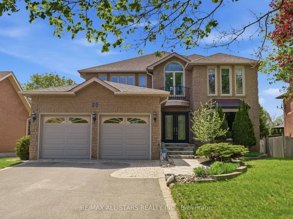 28 Testa Rd, Uxbridge, ON L9P 1M2