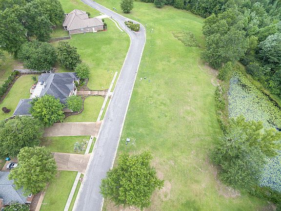 4th image of 13220 Tiara Dr