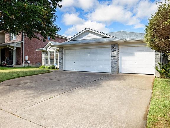 4th image of 1809 Avante Dr