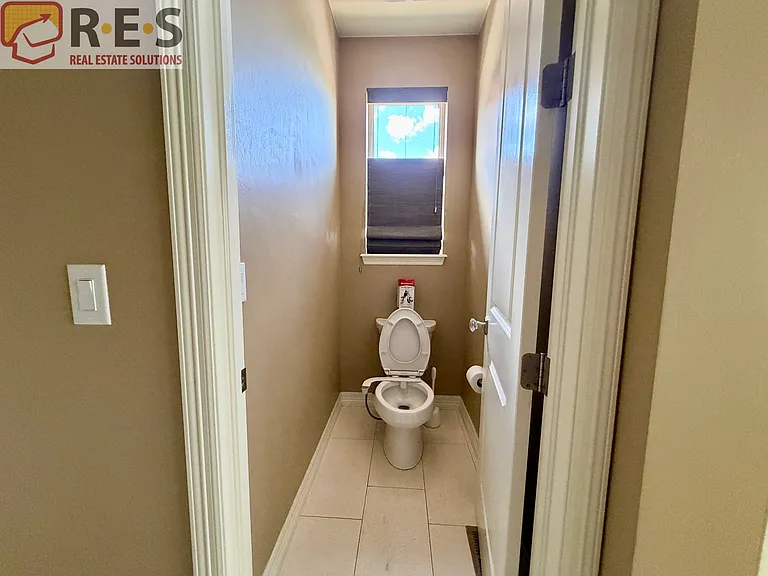 11724 Spotted St — Photo 6