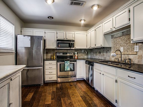 429-lexington-ln-richardson-tx-1-High-Res-14.jpg