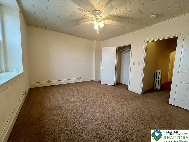 606 W Broad St #F — Photo 10
