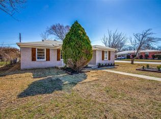 725 June Dr, White Settlement, TX 76108