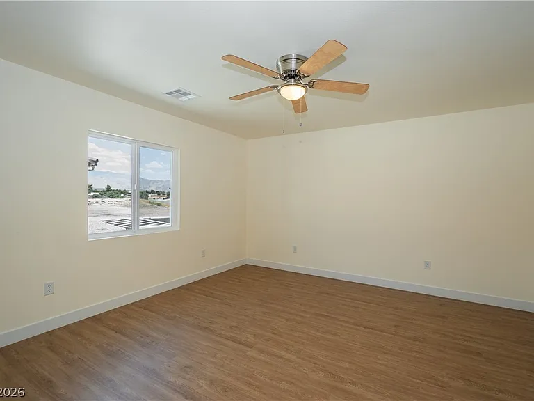 660 San Lorenzo St #1 — Photo 7