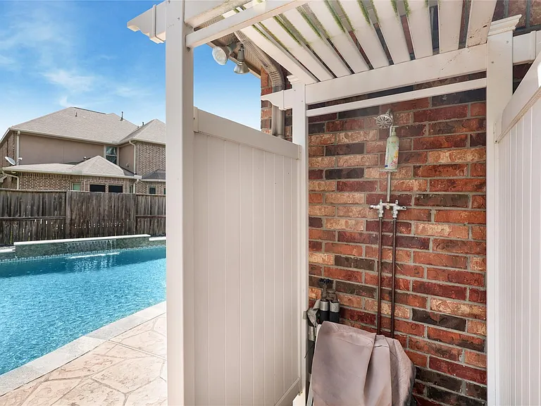 9614 Blackberry Terrace Dr — Photo 46