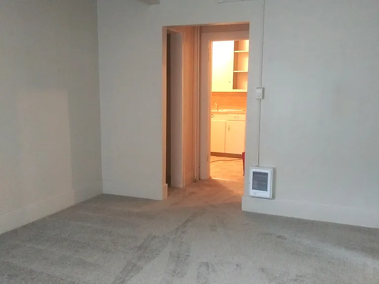 208 N Tacoma Ave #C — Photo 5