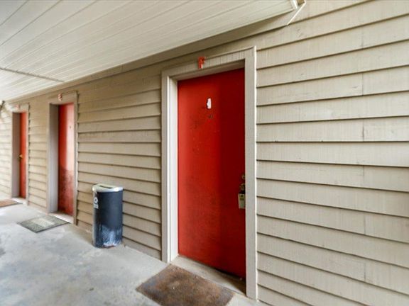 4th image of 1406 University City Blvd #F