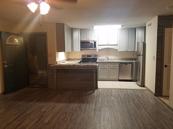 3rd image of 6610 Willow Pointe Dr NW Unit B