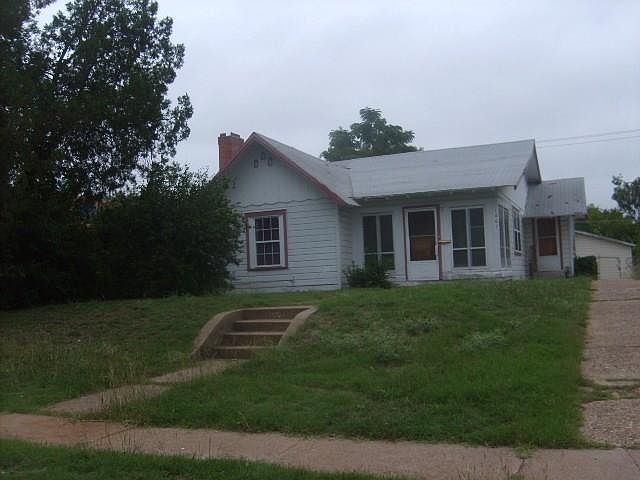 1st image of 1007 E Woodin Blvd