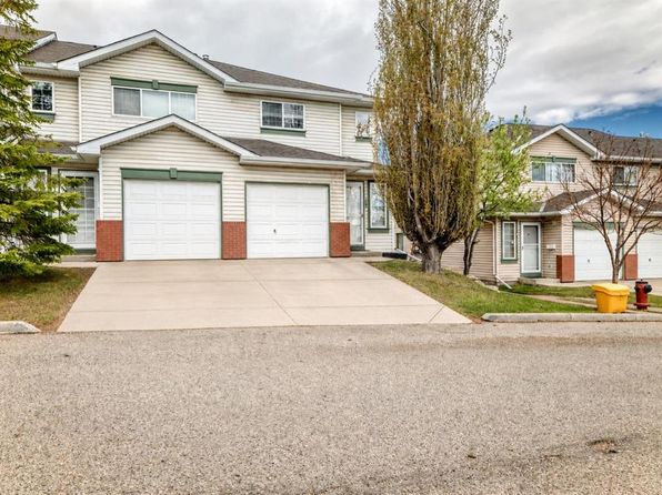 152 Country Hills Vlg NW, Calgary, AB T3K 4S8