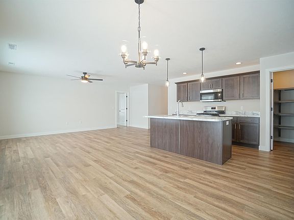 2nd image of 430 N Eastfield Cir