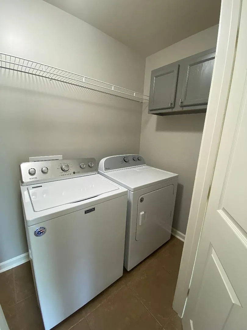Guidry Row Apartments — Photo 4
