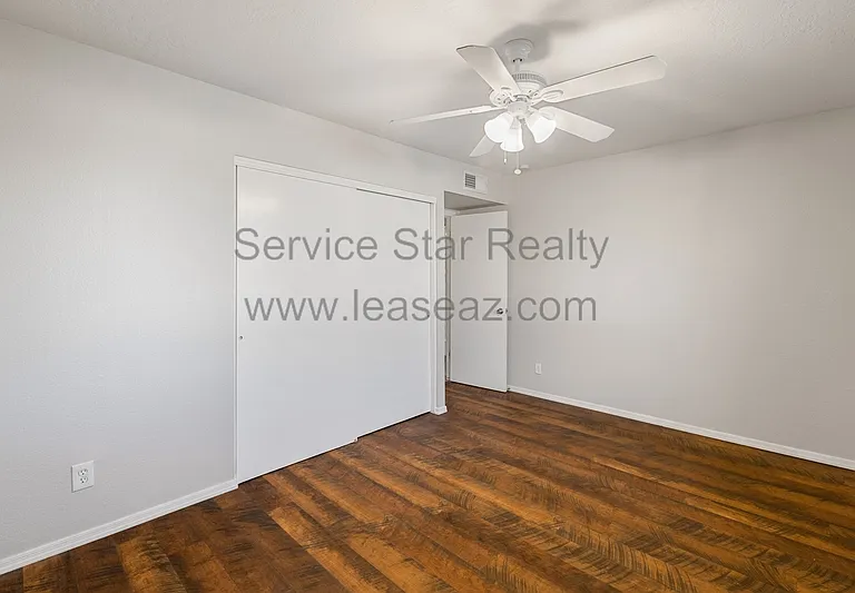 5513 W Waltann Ln — Photo 29
