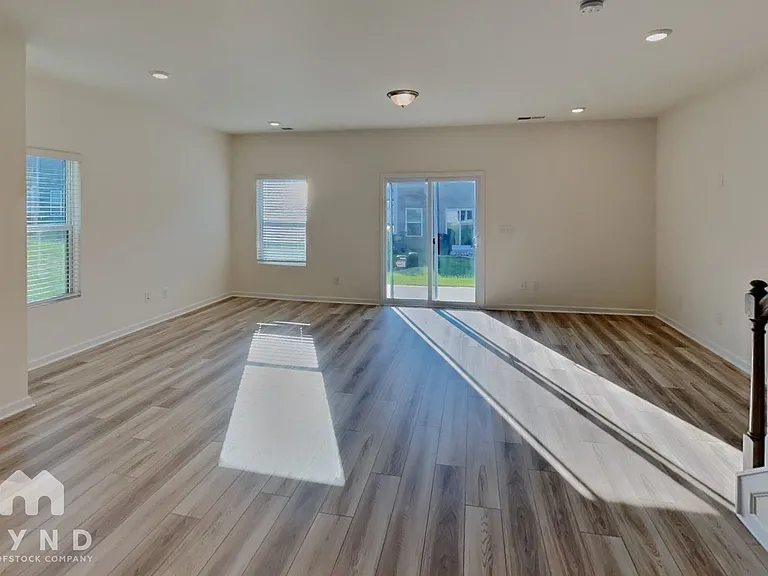 7123 Bentz St — Photo 3