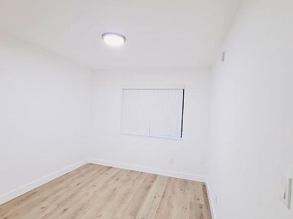 4th image of 4180 Marlton Ave #3