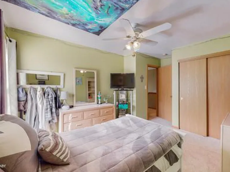 6608 Rockview Way — Photo 12