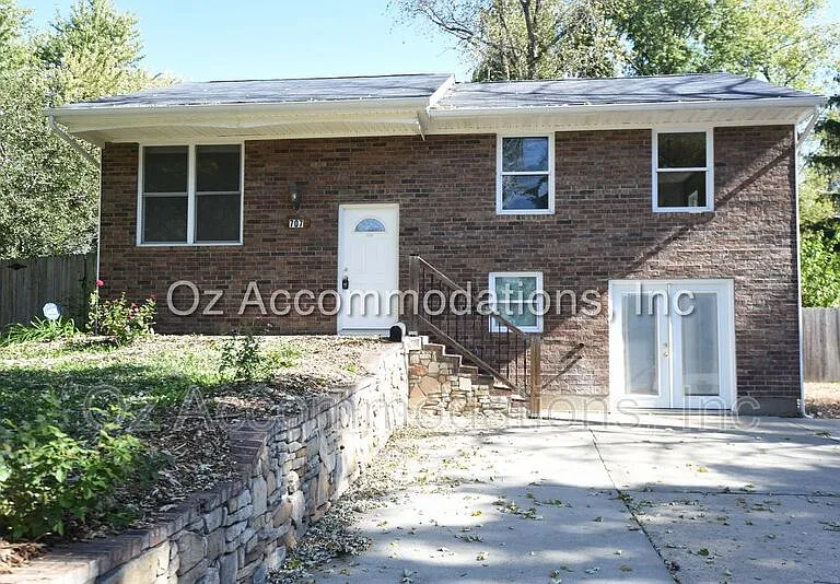 707 N Seminole Dr — Photo 2