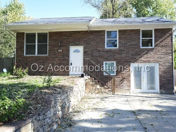 707 N Seminole Dr, Independence, MO 64056