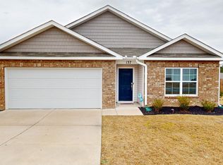 137 Glenshire Dr, Lugoff, SC 29078