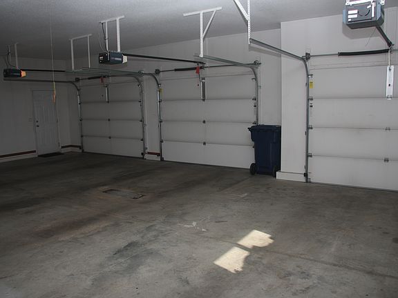 Large 3 Car Garage