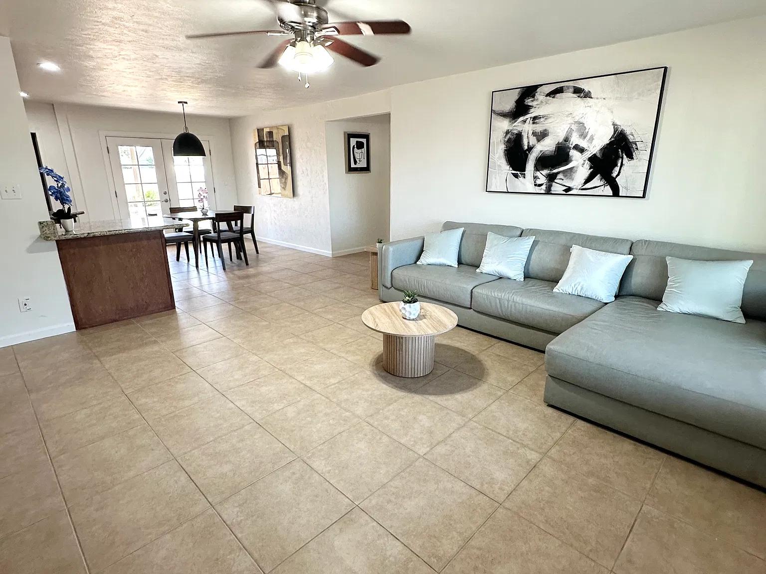 4 bed, 1489 sqft, $2,850 — Photo 1