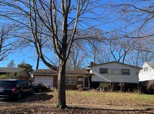 635 Center Dr, Ann Arbor, MI 48103