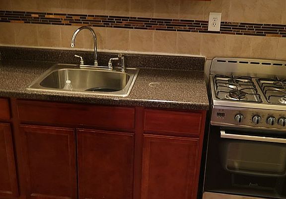 3rd image of 165 New York Ave #1