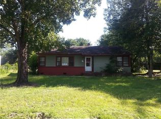 5209 Cypress Rd, Fayetteville, NC 28304