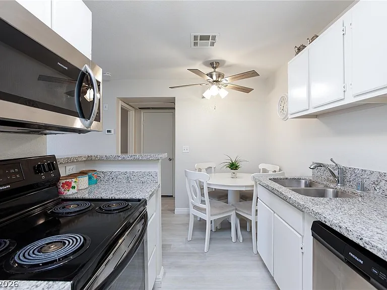 5171 Lindell Rd #103 — Photo 13