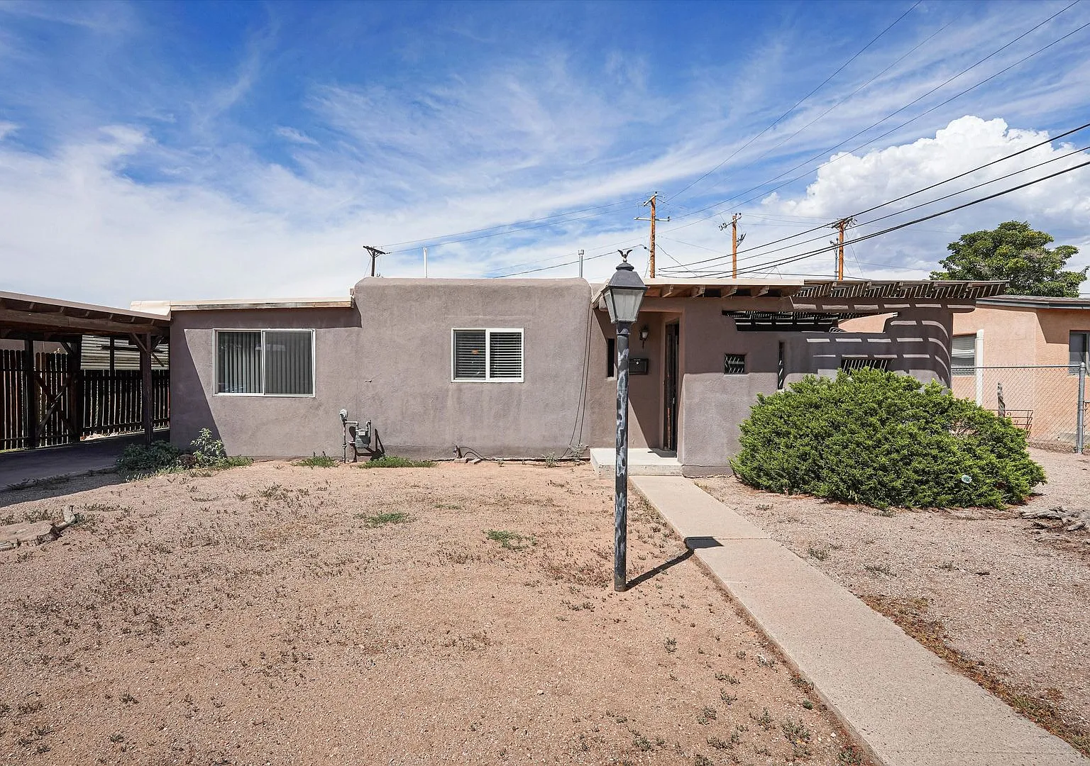 Just Listed for Rent | 2 Bed / 1 Bath | Large Yard | Close to Uptown and Coronado Mall — Photo 1