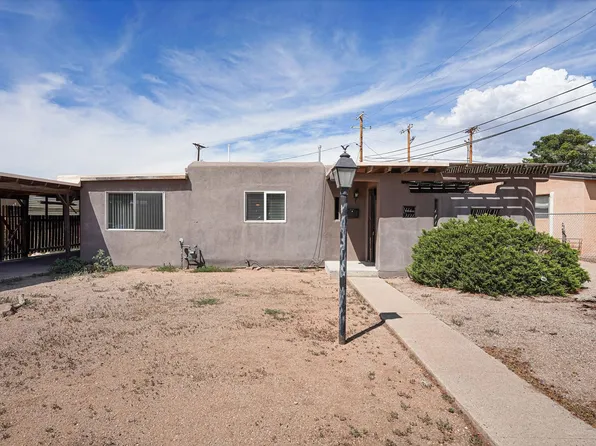7443 Prospect Ave NE, Albuquerque, NM 87110