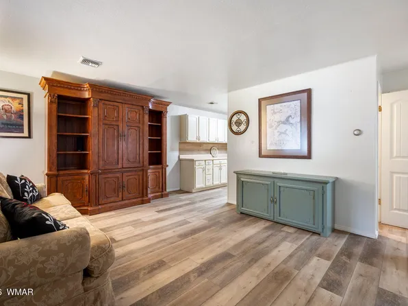 3521 Quail Run Rd, Overgaard, AZ 85933
