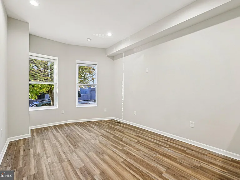 750 Reservoir St #A — Photo 8