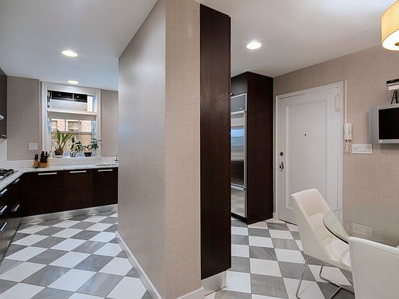 4th image of 1088 Park Ave APT 8F