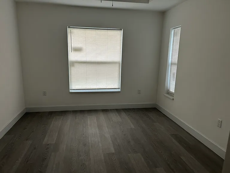 414 Miramar Rd — Photo 9