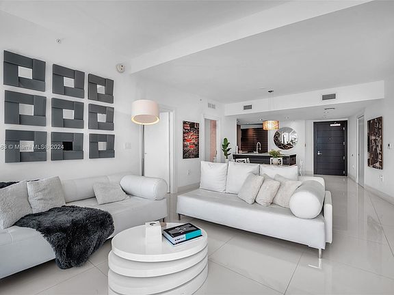 2nd image of 200 Biscayne Boulevard Way APT 4404