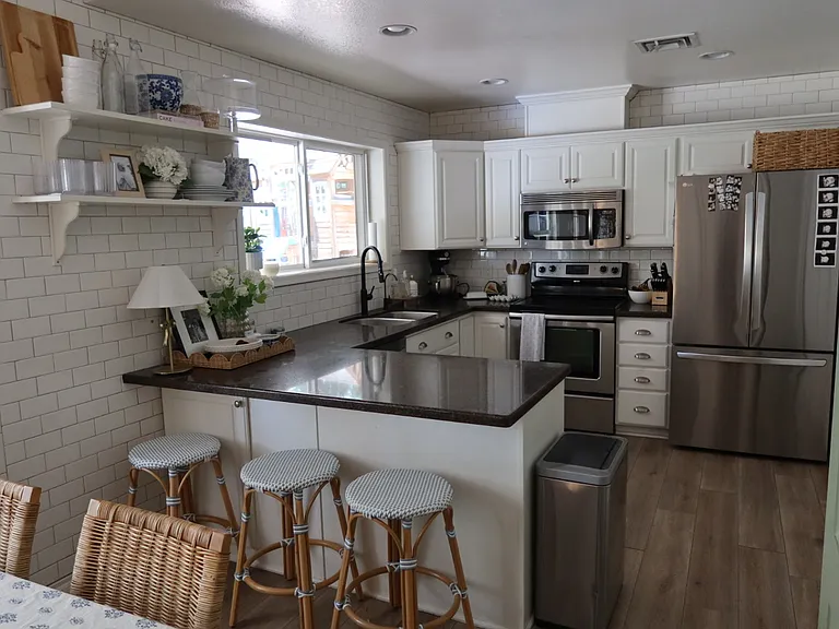 3941 E Diamond Cir — Photo 2