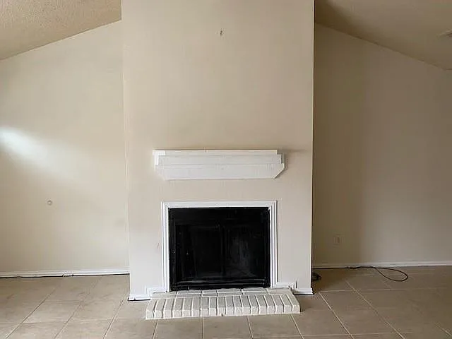 2 bed, 2.0 bath, 1552 sqft, $1,400 — Photo 4