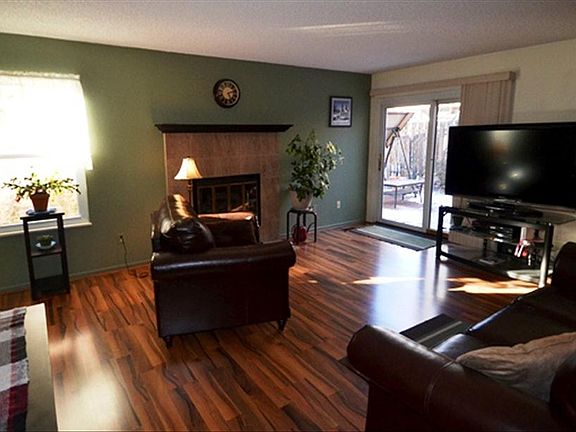 Living Rm