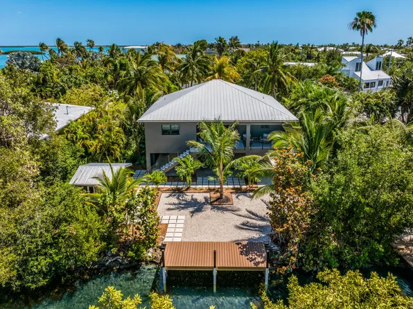 17215 Bonita Ln E, Sugarloaf Key, FL 33042