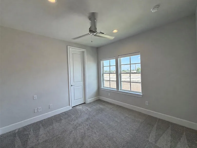 824 Cage St — Photo 23