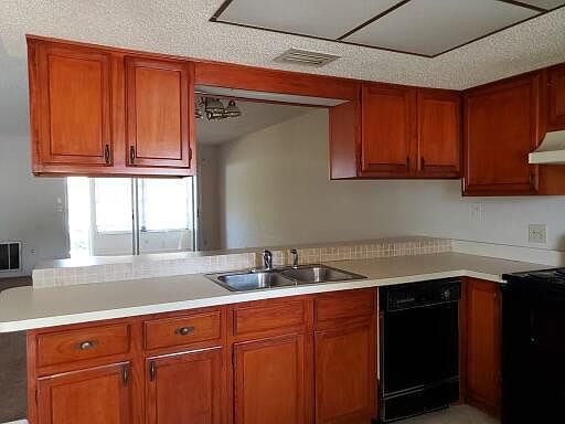 3rd image of 2303 Bancroft Circle E #E
