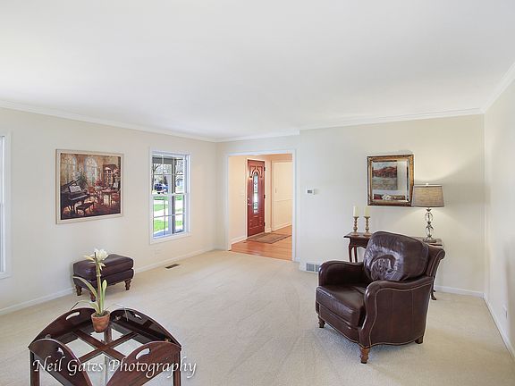 3rd image of 1019 Kennesaw Ct