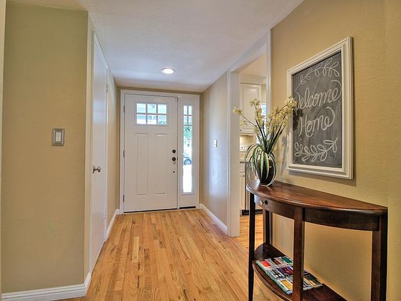 4th image of 2807 Stacia Dr