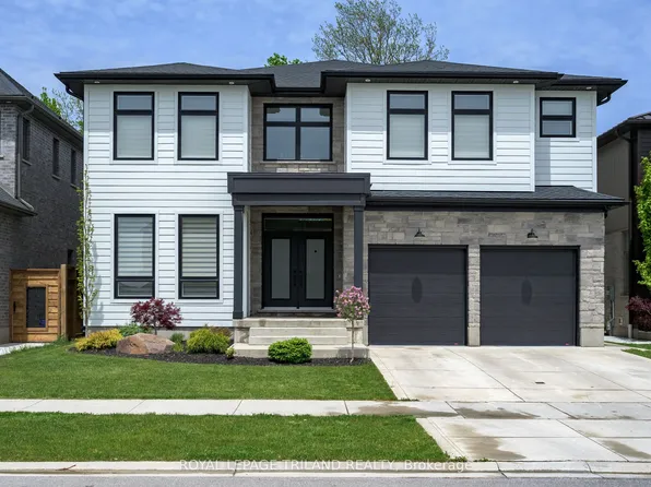 2244 Red Thorne Ave, London, ON N6P 0E8