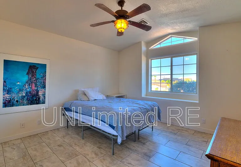 304 Acoma Blvd S — Photo 75