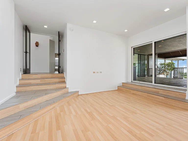 691 Kaulana Pl — Photo 25