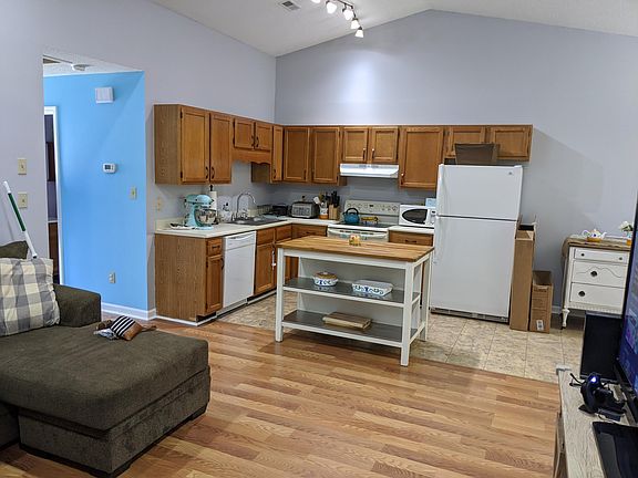 4th image of 2043 Countryhill Ln