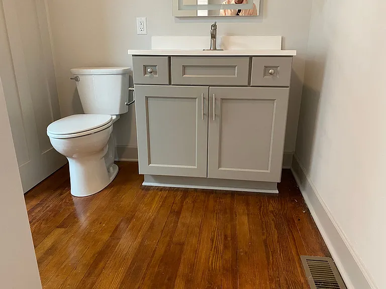 430 Exchange St — Photo 8